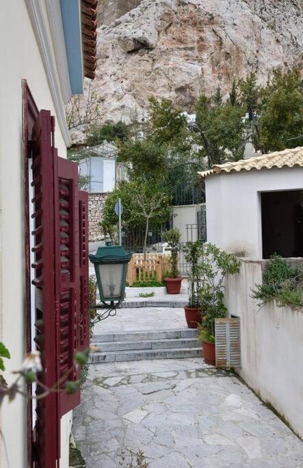 Villa At The Foot Of Acropolis. Atene Esterno foto