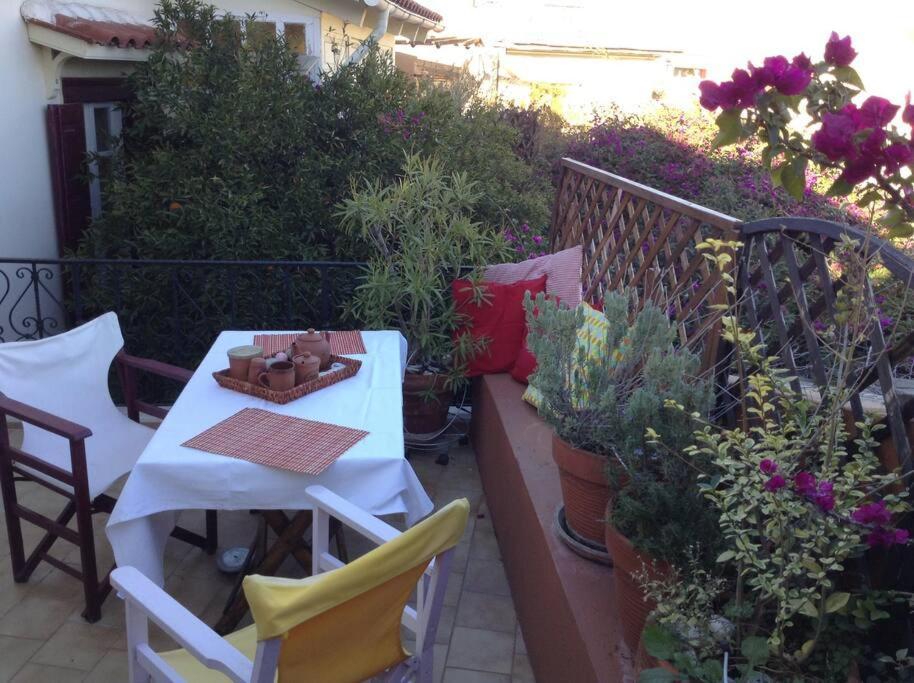 Villa At The Foot Of Acropolis. Atene Esterno foto