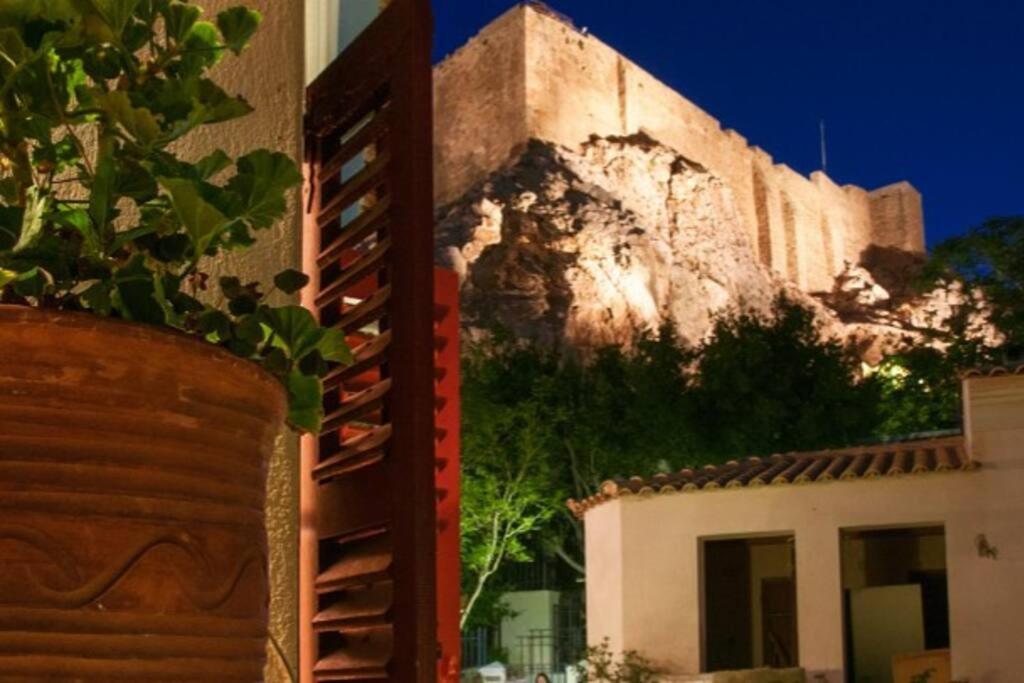 Villa At The Foot Of Acropolis. Atene Esterno foto